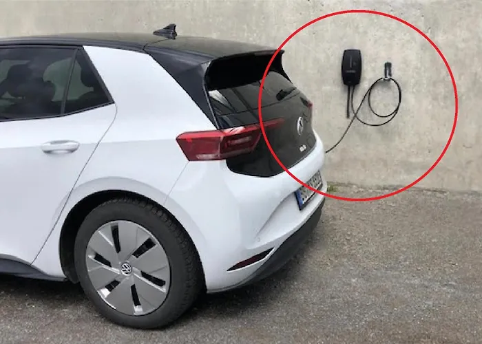 At Park, Luxurioese Mit Terrasse Und Parkplatz Im Herzen Von * 格拉茨