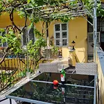At Park, Luxurioese Mit Terrasse Und Parkplatz Im Herzen Von Apartment