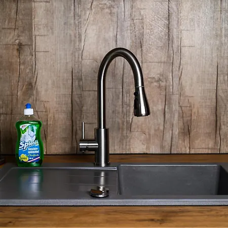 Daire At Park, Luxurioese Mit Terrasse Und Parkplatz Im Herzen Von *