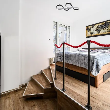 At Park, Luxurioese Mit Terrasse Und Parkplatz Im Herzen Von Appartement Graz