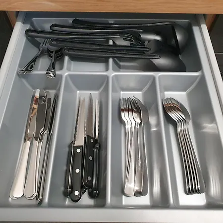 At Park, Luxurioese Mit Terrasse Und Parkplatz Im Herzen Von 公寓 格拉茨