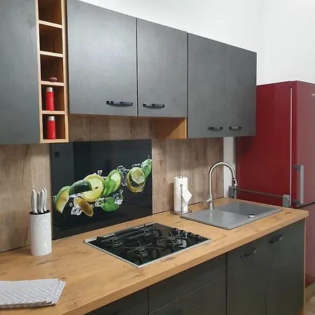 Daire At Park, Luxurioese Mit Terrasse Und Parkplatz Im Herzen Von *