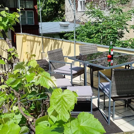 At Park, Luxurioese Mit Terrasse Und Parkplatz Im Herzen Von Apartamento