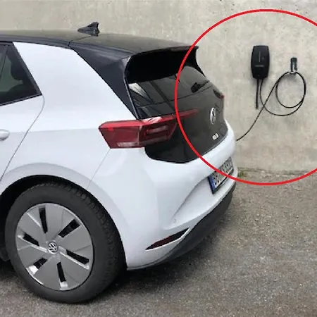 At Park, Luxurioese Mit Terrasse Und Parkplatz Im Herzen Von * Graz