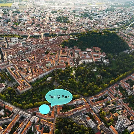 At Park, Luxurioese Mit Terrasse Und Parkplatz Im Herzen Von Апартаменты *