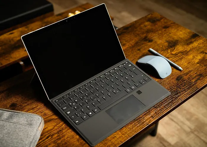 Διαμέρισμα At Park, Luxurioese Mit Terrasse Und Parkplatz Im Herzen Von