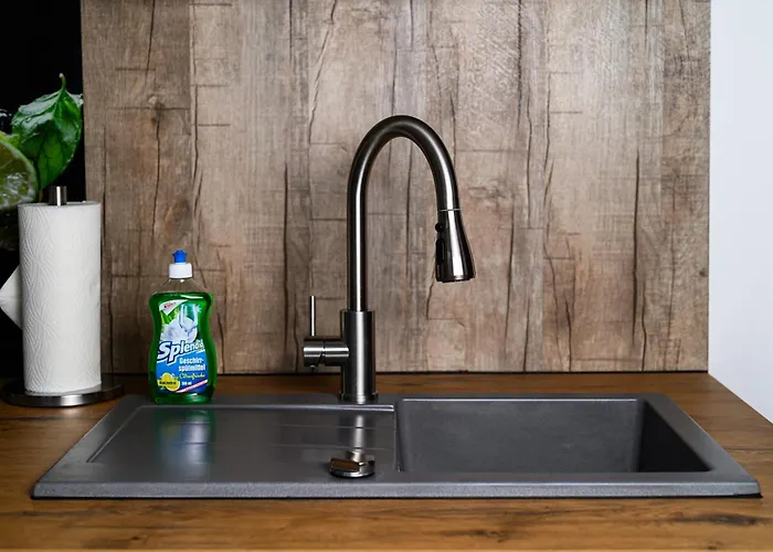 Διαμέρισμα At Park, Luxurioese Mit Terrasse Und Parkplatz Im Herzen Von *