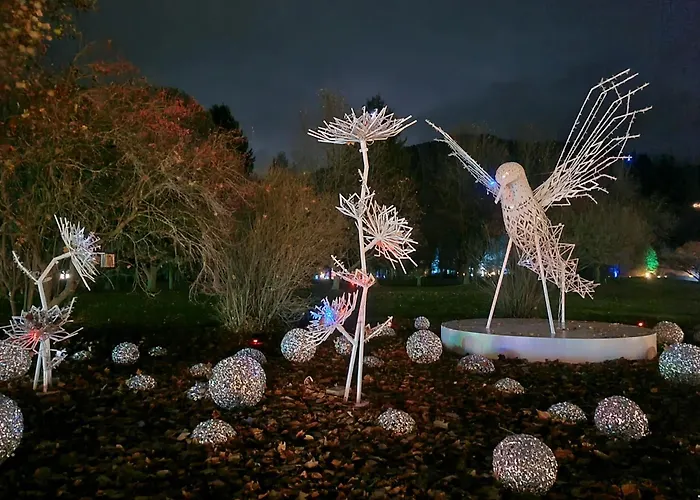 Apartmán At Park, Luxurioese Mit Terrasse Und Parkplatz Im Herzen Von *