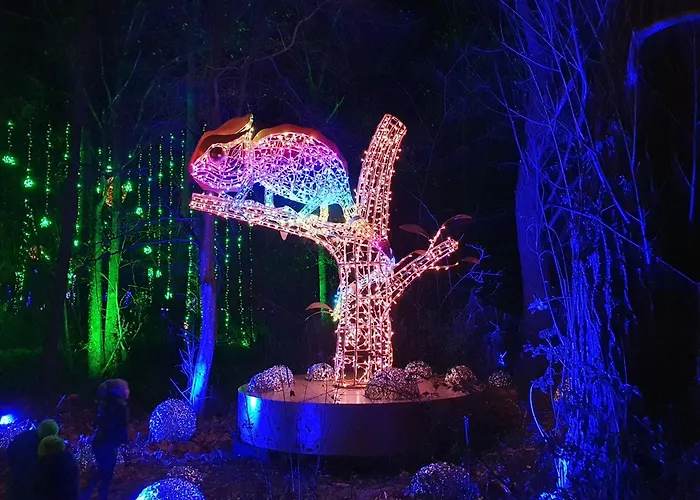 At Park, Luxurioese Mit Terrasse Und Parkplatz Im Herzen Von