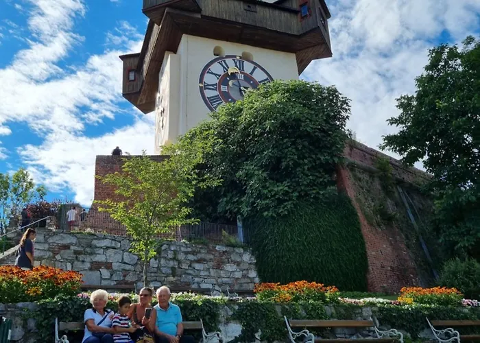 At Park, Luxurioese Mit Terrasse Und Parkplatz Im Herzen Von Appartamento *