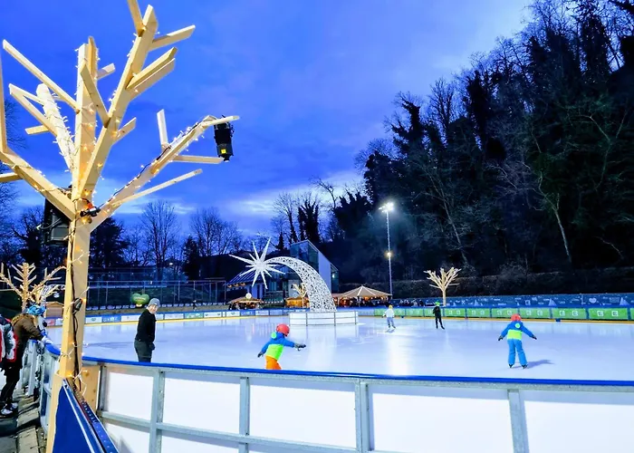 Appartamento At Park, Luxurioese Mit Terrasse Und Parkplatz Im Herzen Von