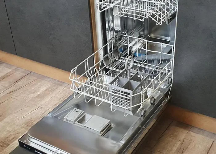 At Park, Luxuriöse Mit Terrasse Und Parkplatz Im Herzen Von Apartment